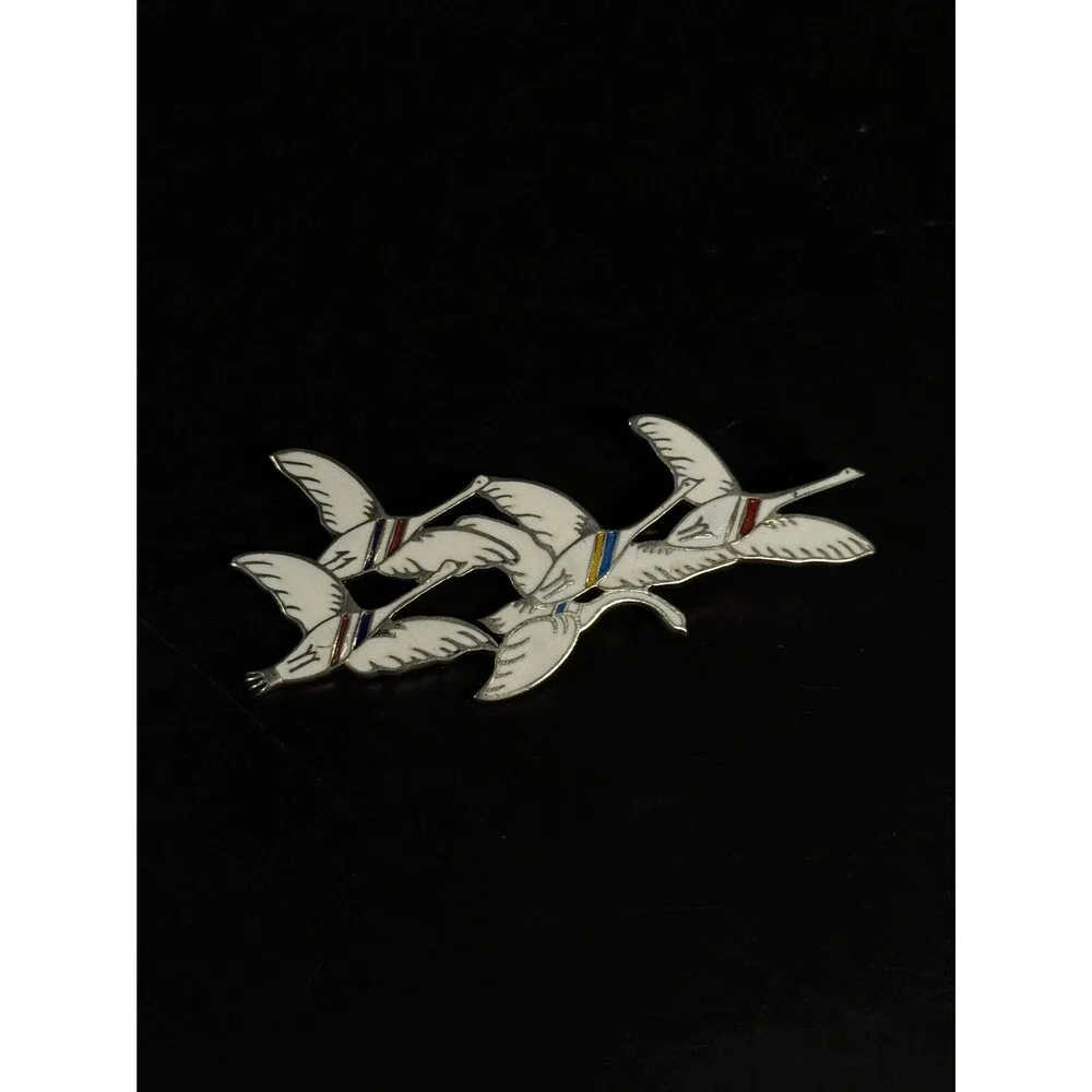Vintage Erik Magnussen Sterling Enamel Five Swans Brooch Denmark 10.5g